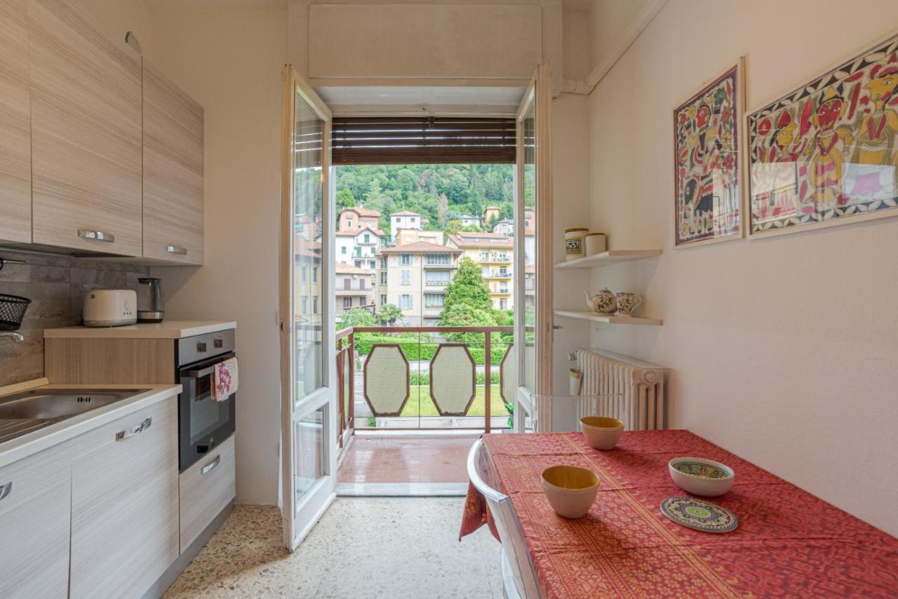 Lovely & Quiet Apartment - With Balcony & Parking Como Exteriör bild